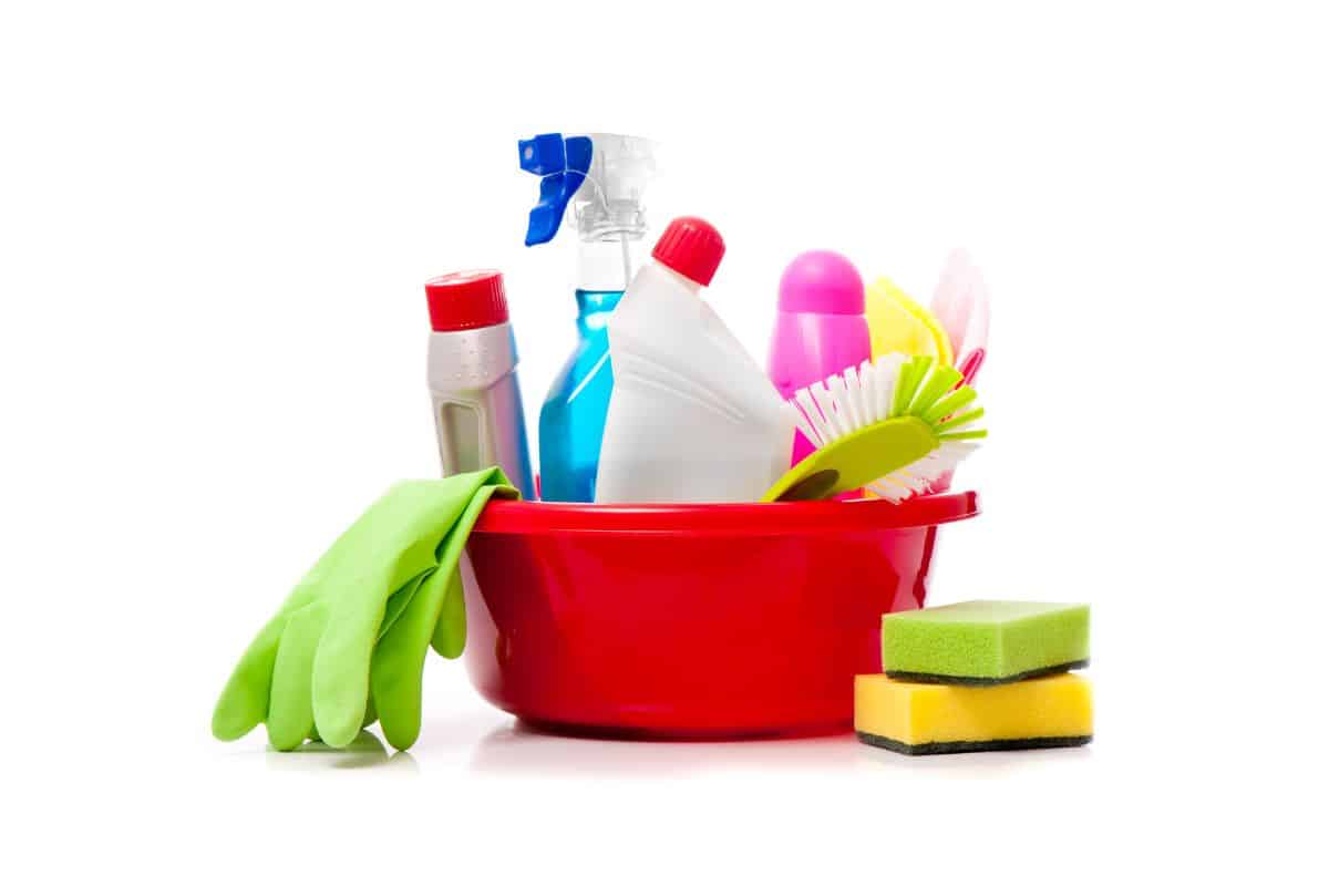 solo-stove-got-rained-on-response Image of a bucket with cleaning supplies.