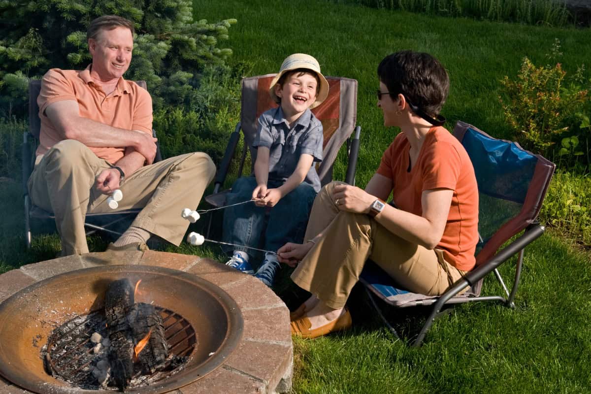 fire-pit-safety-for-kids-age-specific-rules
