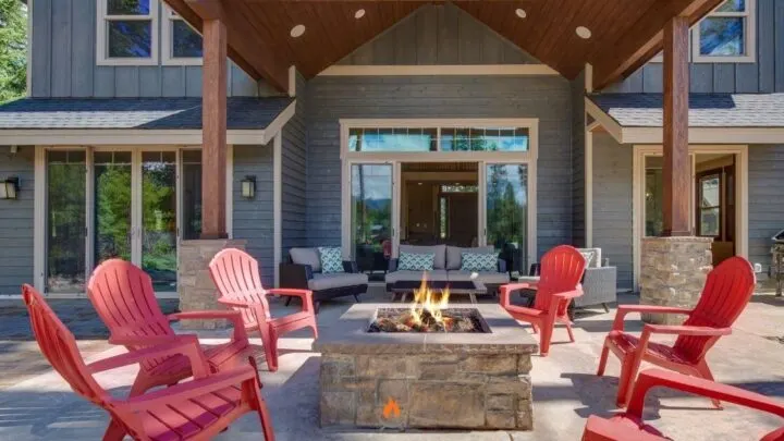 Fire Pit Placement Picking The Right, Is It Safe To Use A Fire Pit Under Covered Patio