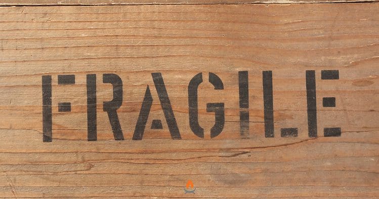 Image of a sign saying fragile