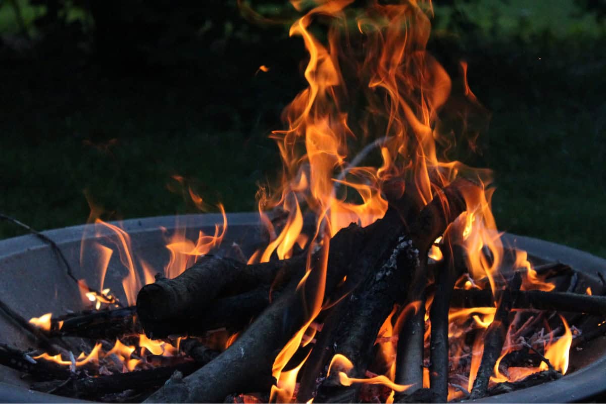 fire-pit-history-modern Image of a simple but moder fire pit in action.